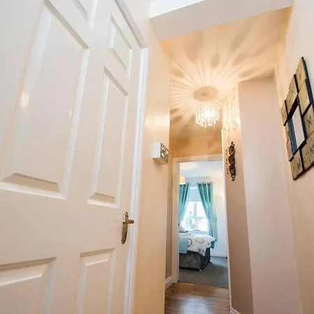 Tranquil Luxury Two Bedroom At The Beach Apartment