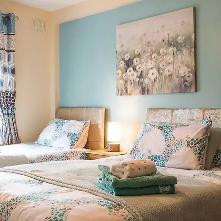 Apartment Tranquil Luxury Two Bedroom At The Beach *